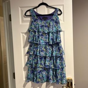 Size 6 connected apparel ruffle dress